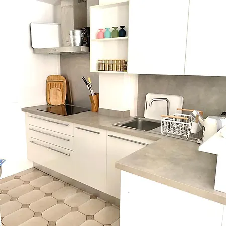 3p 88 M2 Terrasse Et Jardin A 20 Metres De La * Antibes