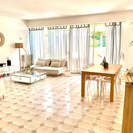 3p 88 M2 Terrasse Et Jardin A 20 Metres De La
